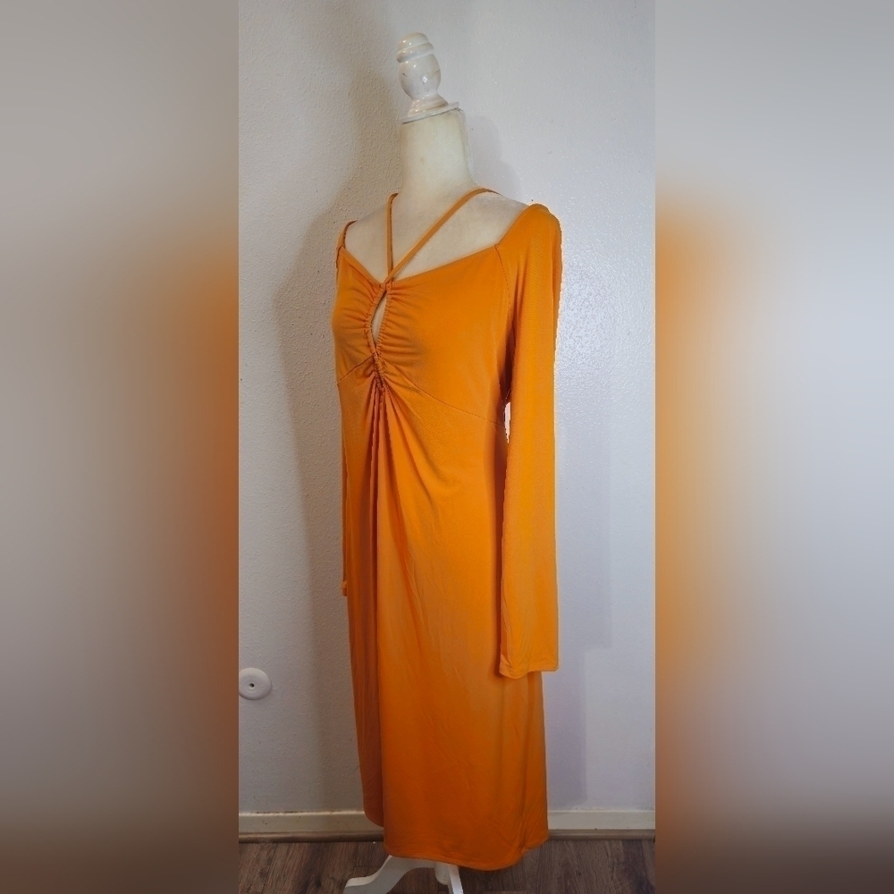 BOLD ELEMENTS DRESS - Picture 3 of 6